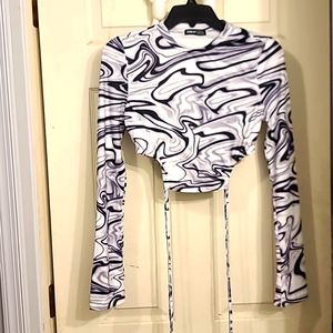 Long sleeve crop top